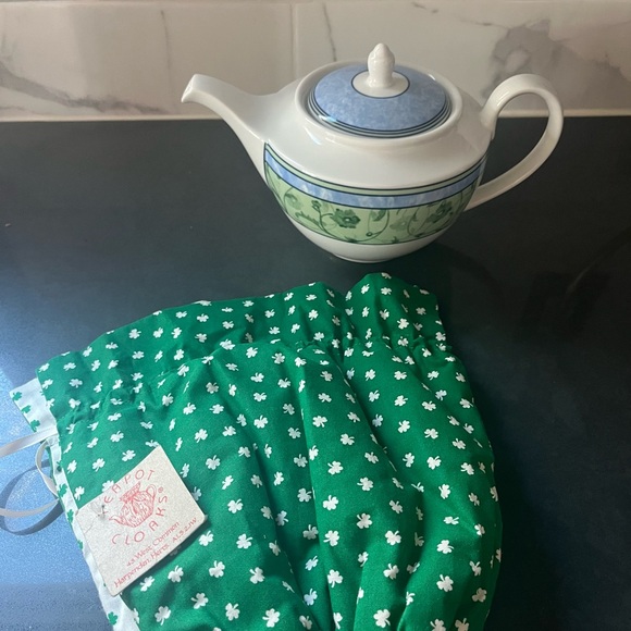 Shamrock Teapot Cosy NWT - Picture 2 of 5